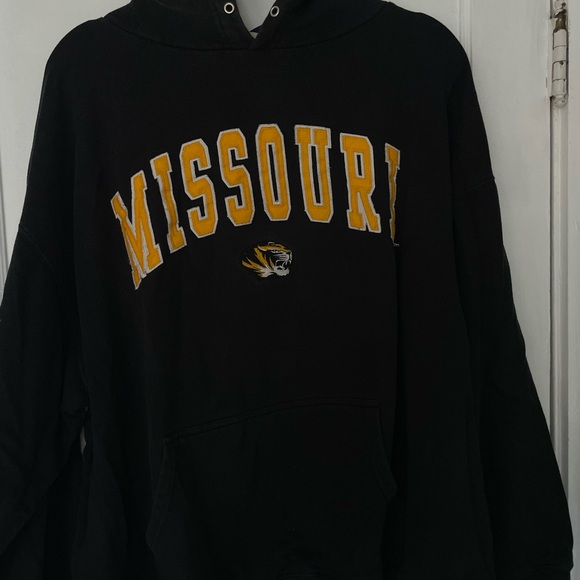 Vintage Missouri Hoodie - Picture 2 of 3